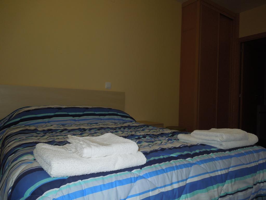 Apartamento Cuatro Torres Madrid Buitenkant foto