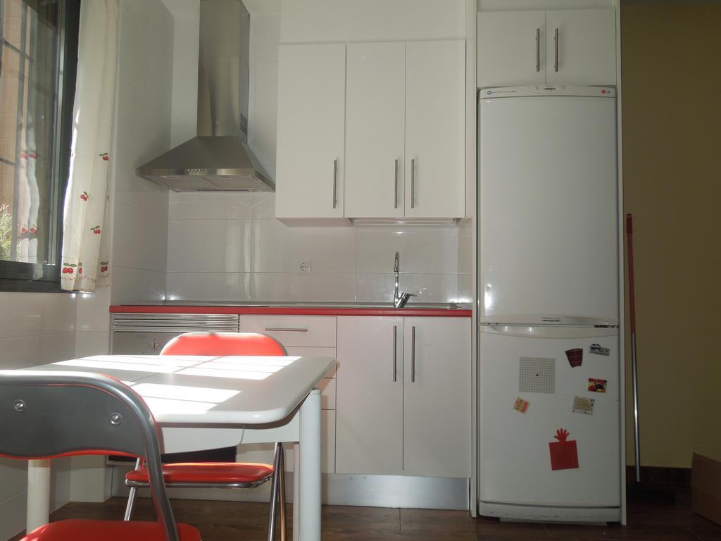 Apartamento Cuatro Torres Madrid Buitenkant foto